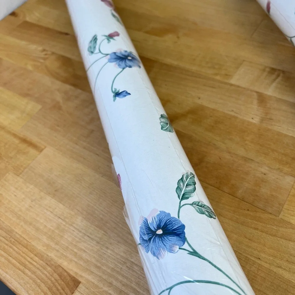 Eisenhart Wallcovering Wall Paper KB 08701 Floral 3 Rolls White New Pansy